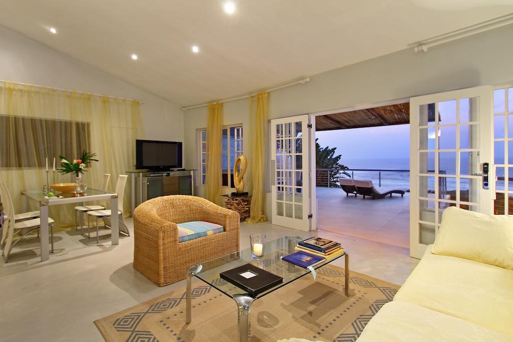 Days At Sea Beach Lodge Trafalgar Chambre photo